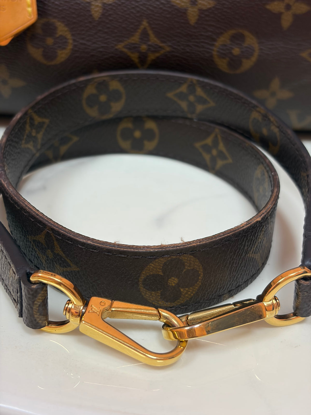 LOUIS VUITTON MONTAIGNE PM